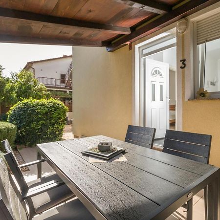 Trbovic Apartments Peaceful Stay With Free Parking, Pet-Friendly, And Bike Storage In Umag Exteriör bild