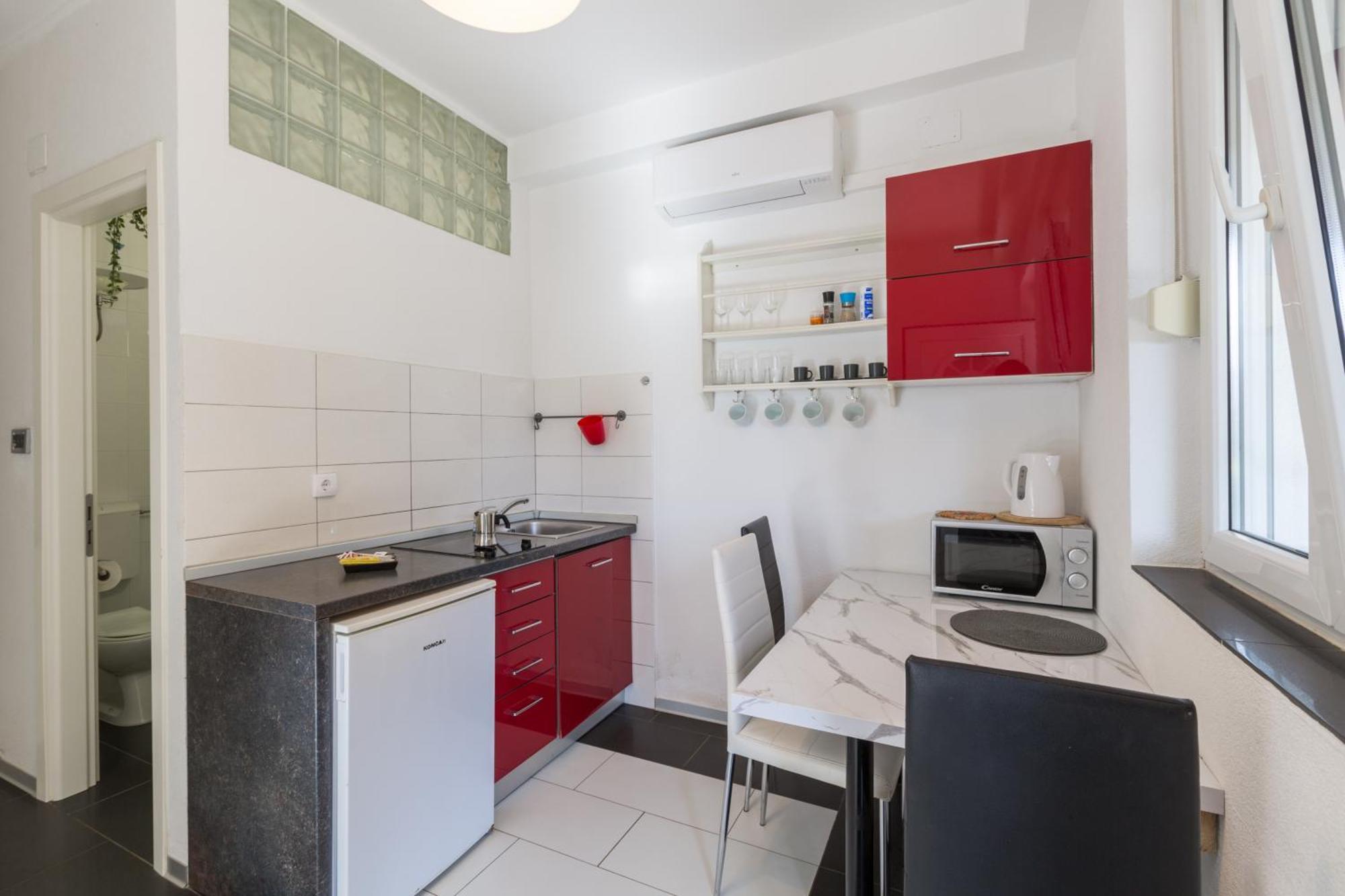 Trbovic Apartments Peaceful Stay With Free Parking, Pet-Friendly, And Bike Storage In Umag Exteriör bild
