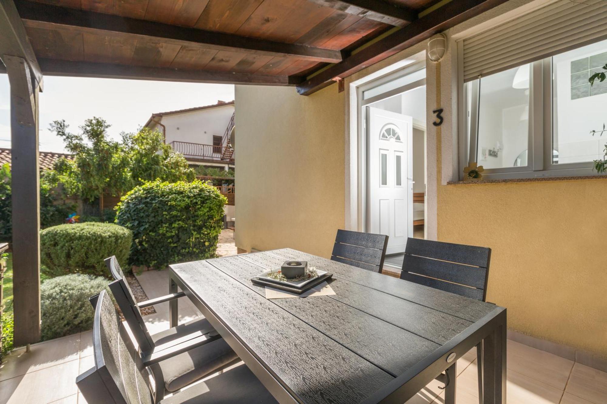Trbovic Apartments Peaceful Stay With Free Parking, Pet-Friendly, And Bike Storage In Umag Exteriör bild