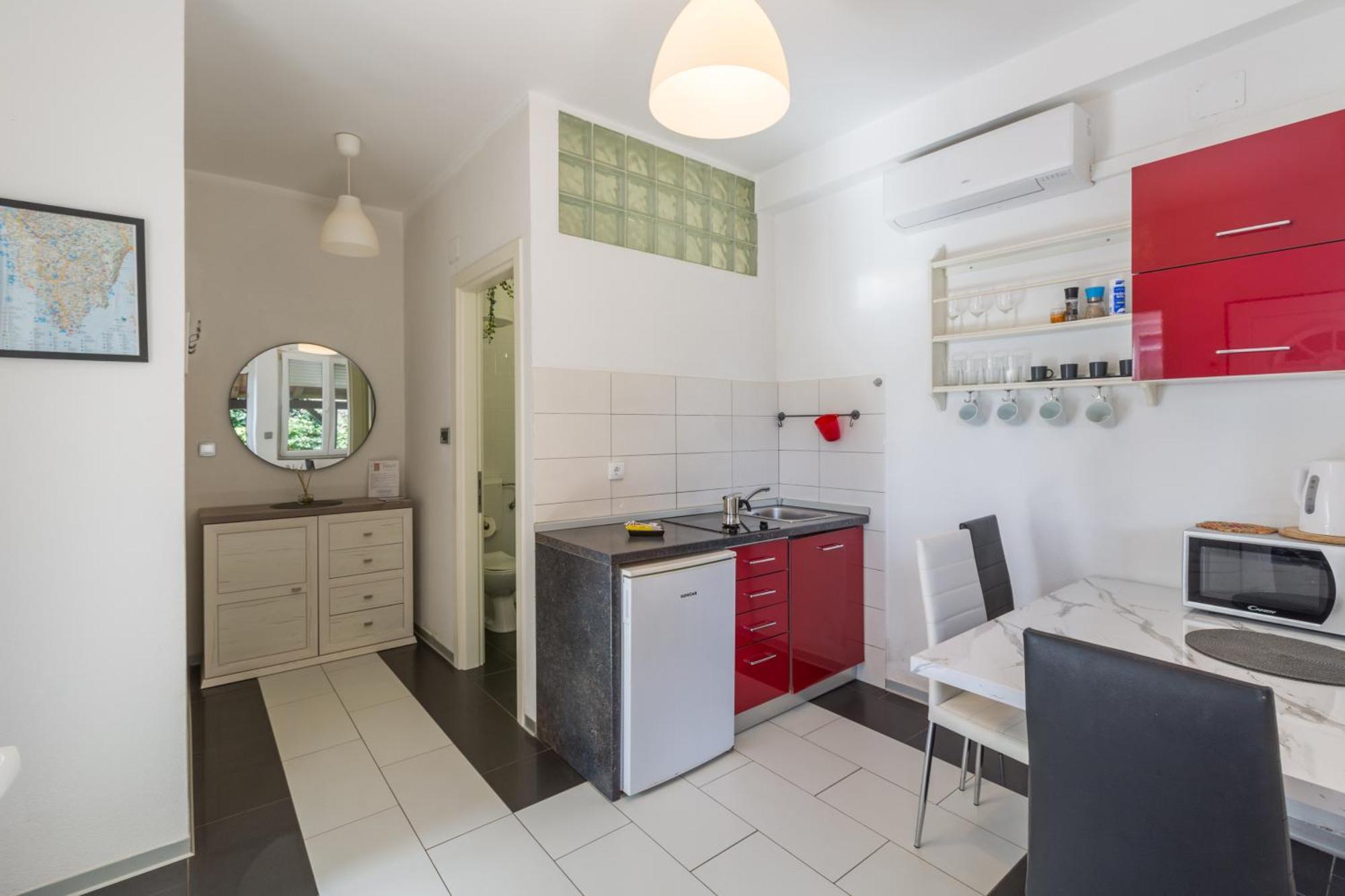 Trbovic Apartments Peaceful Stay With Free Parking, Pet-Friendly, And Bike Storage In Umag Exteriör bild