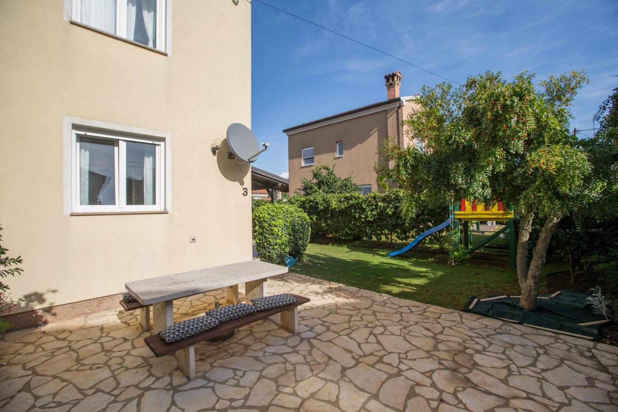 Trbovic Apartments Peaceful Stay With Free Parking, Pet-Friendly, And Bike Storage In Umag Exteriör bild