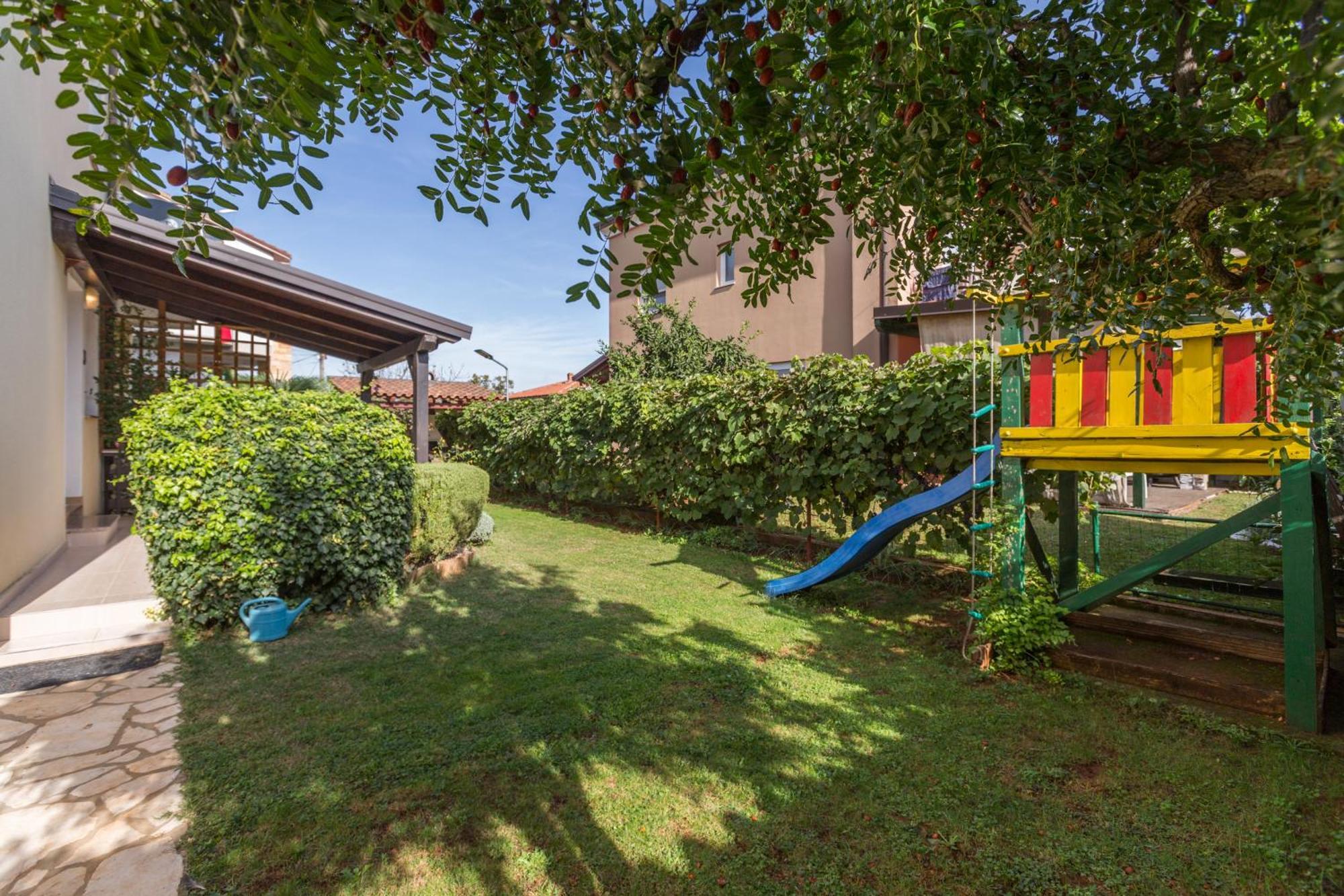 Trbovic Apartments Peaceful Stay With Free Parking, Pet-Friendly, And Bike Storage In Umag Exteriör bild