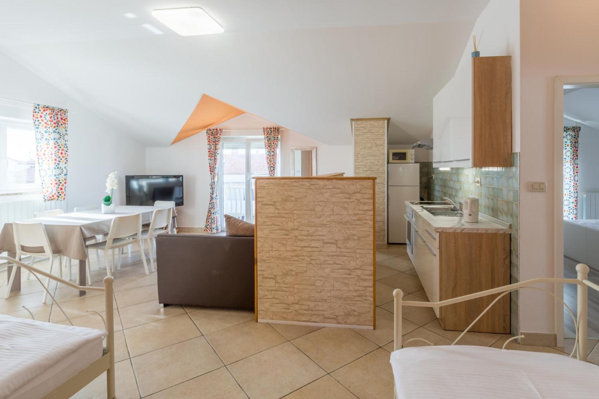 Trbovic Apartments Peaceful Stay With Free Parking, Pet-Friendly, And Bike Storage In Umag Exteriör bild