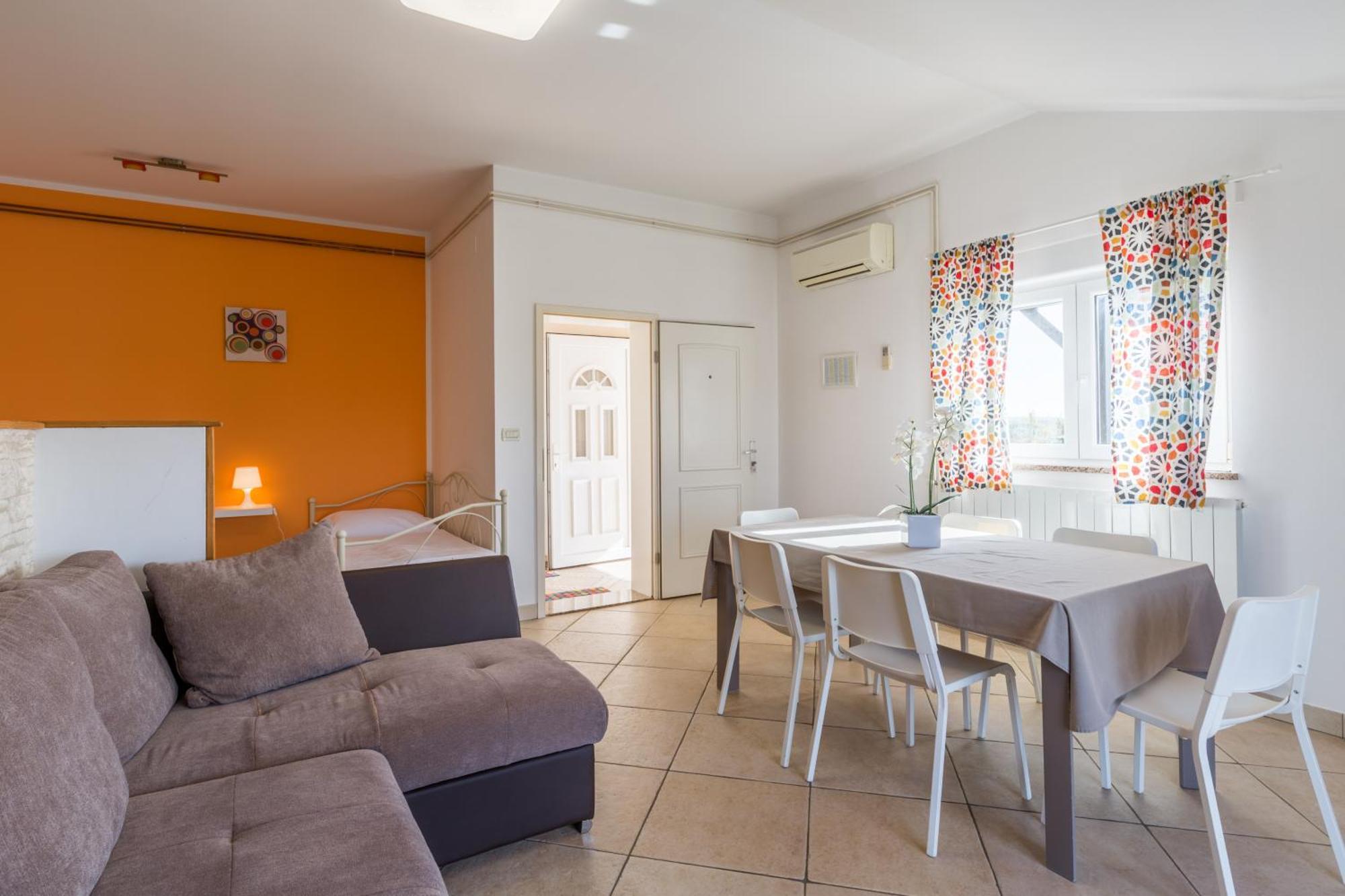 Trbovic Apartments Peaceful Stay With Free Parking, Pet-Friendly, And Bike Storage In Umag Exteriör bild