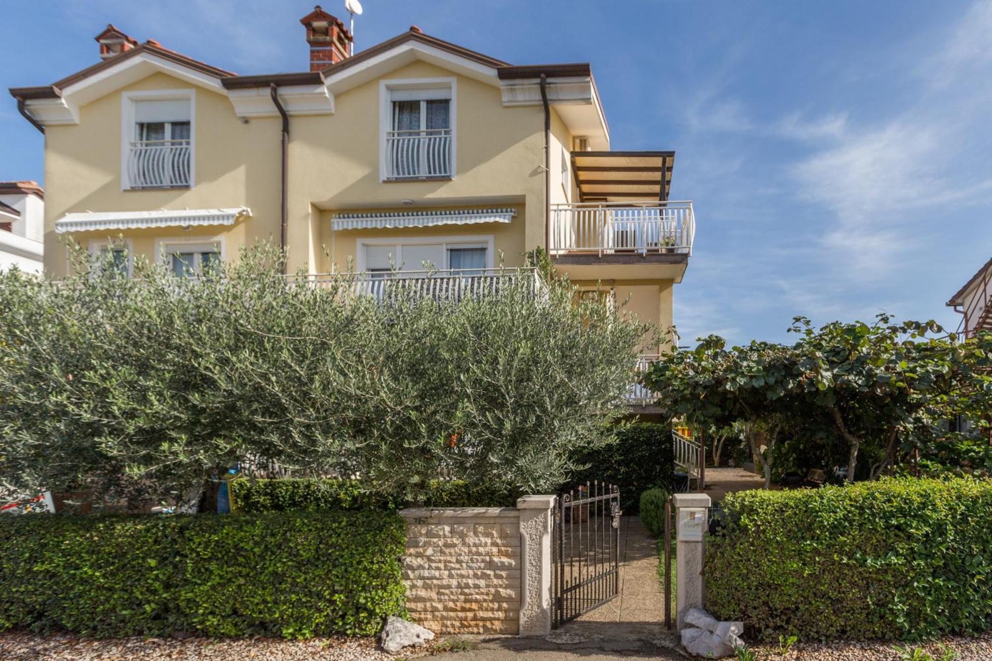 Trbovic Apartments Peaceful Stay With Free Parking, Pet-Friendly, And Bike Storage In Umag Exteriör bild
