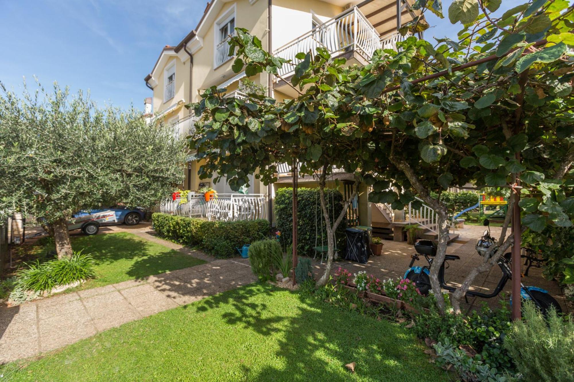 Trbovic Apartments Peaceful Stay With Free Parking, Pet-Friendly, And Bike Storage In Umag Exteriör bild