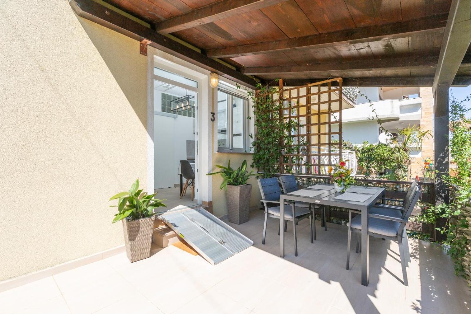 Trbovic Apartments Peaceful Stay With Free Parking, Pet-Friendly, And Bike Storage In Umag Exteriör bild
